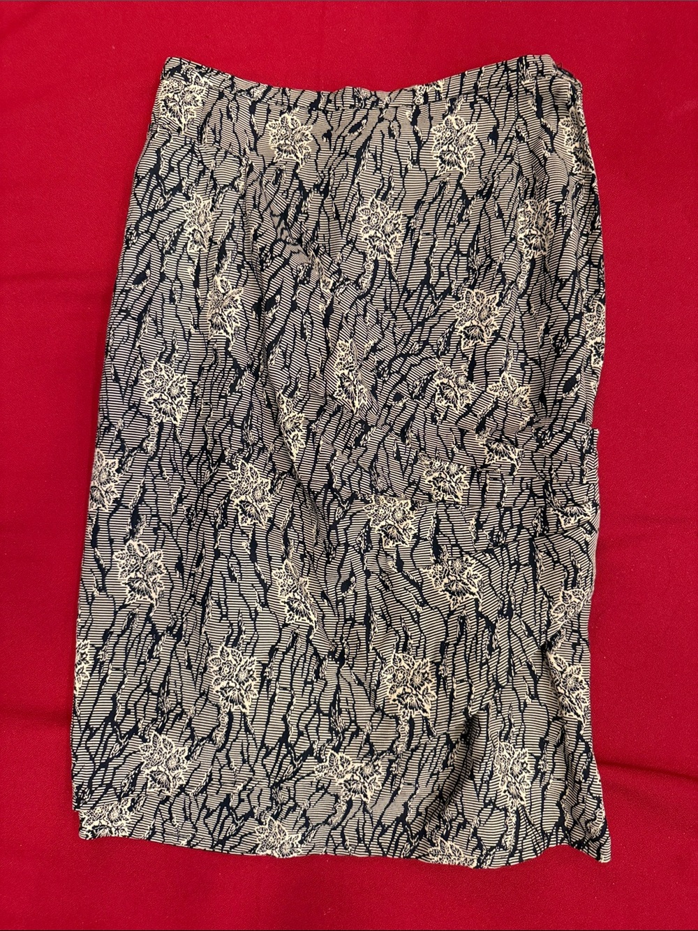 Floral Pattern black and cream with flowers
European